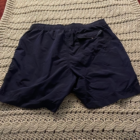 Men’s Tommy Hilfiger swim trunks men’s sz XL Navy blue 3 pockets, 1‎ pocket tear - Picture 10 of 12